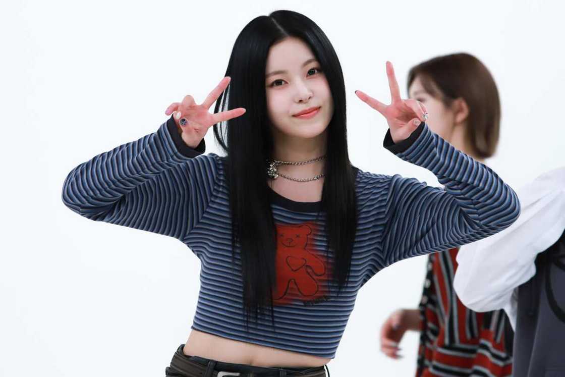 Kyujin posing for a photo Kyujin posing for a photo