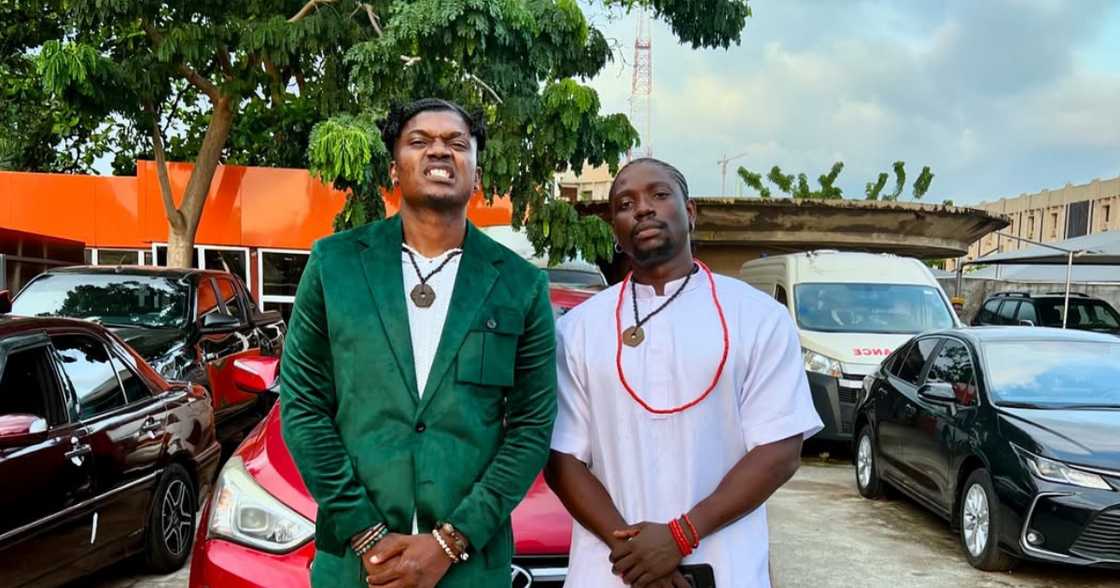 Fans pray for Verydarkman over Dkokopee'
s video Fans pray for Verydarkman over Dkokopee'
s video