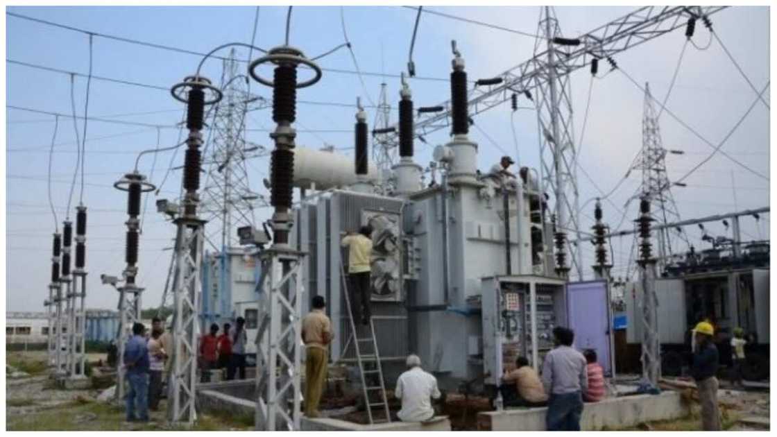 Nigerians lament poor electricity supply despite power generation peaking at 4,735.1MW Nigerians lament poor electricity supply despite power generation peaking at 4,735.1MW