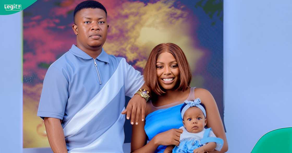A woman's husband reacts after staying up all night with baby A woman's husband reacts after staying up all night with baby