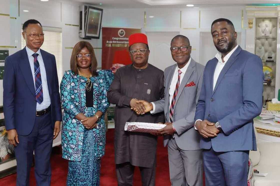 Umahi and construction workers' feud resolved
Credit: FOCI Umahi and construction workers' feud resolved
Credit: FOCI