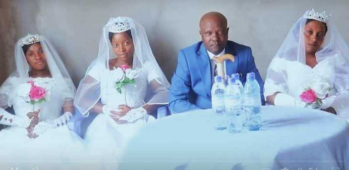 Yadda fasto ya aurar da mata uku ga wani mamban cocinsa Yadda fasto ya aurar da mata uku ga wani mamban cocinsa