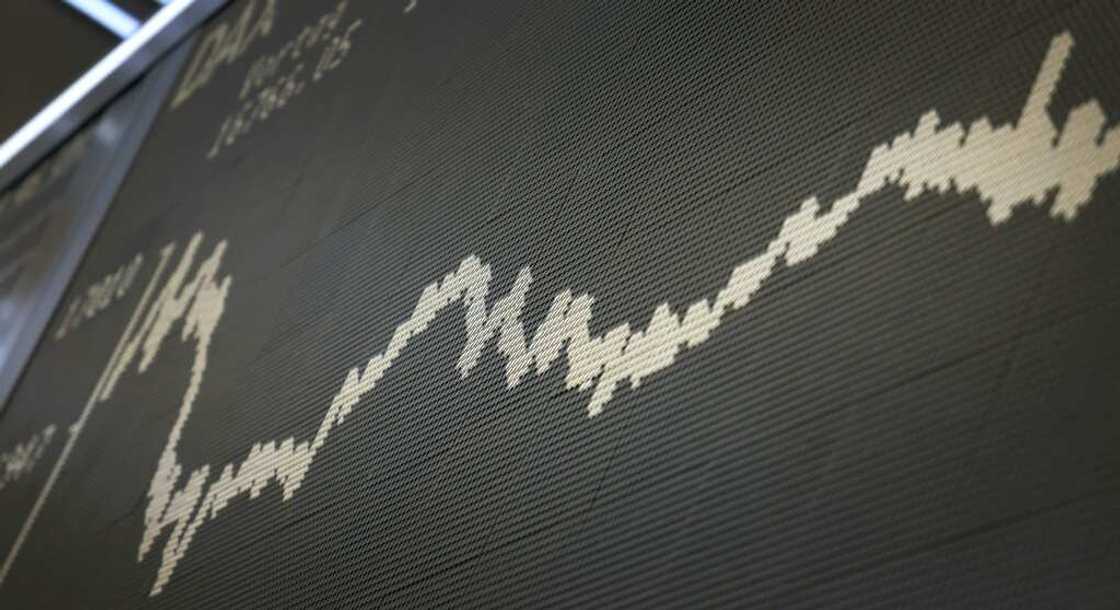 Asian traders struggled to track another gain on Wall Street Asian traders struggled to track another gain on Wall Street