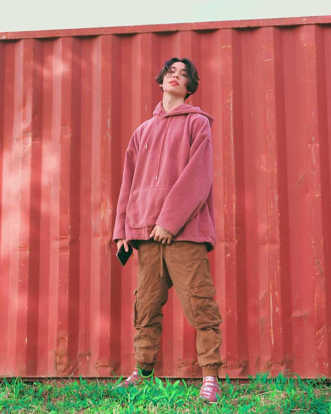 Oliver Moy’s height Oliver Moy’s height