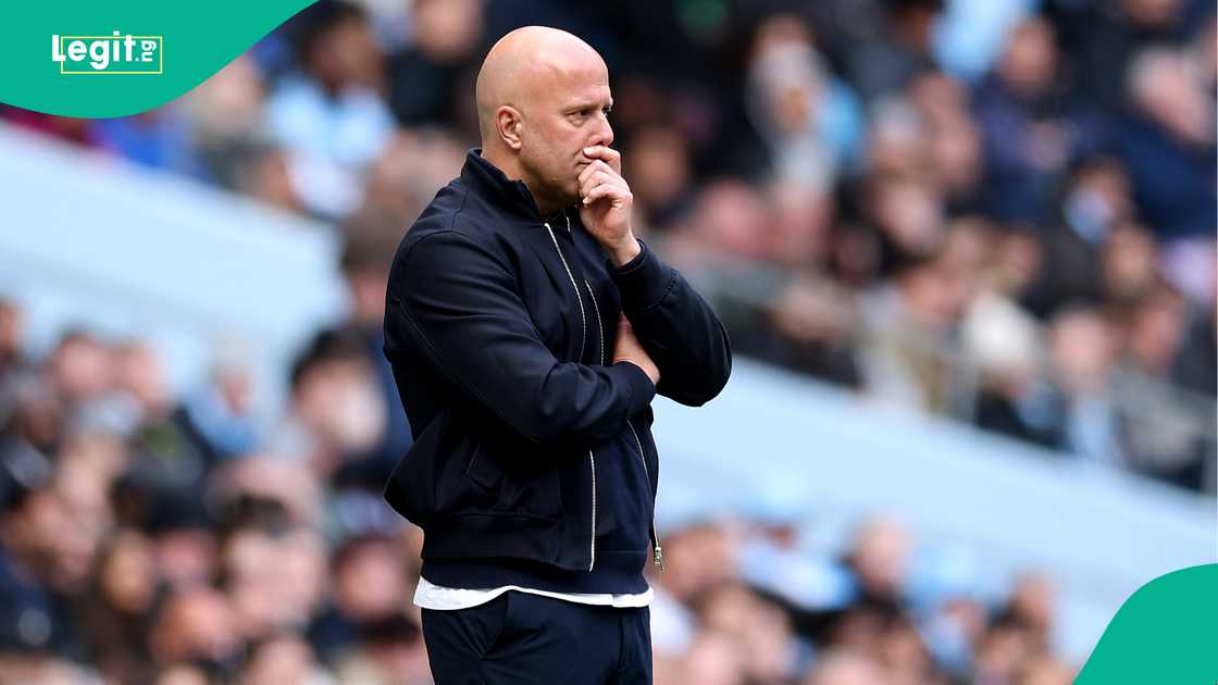 Arne Slot, Liverpool, Paris Saint-Germain, UEFA Champions League, France.