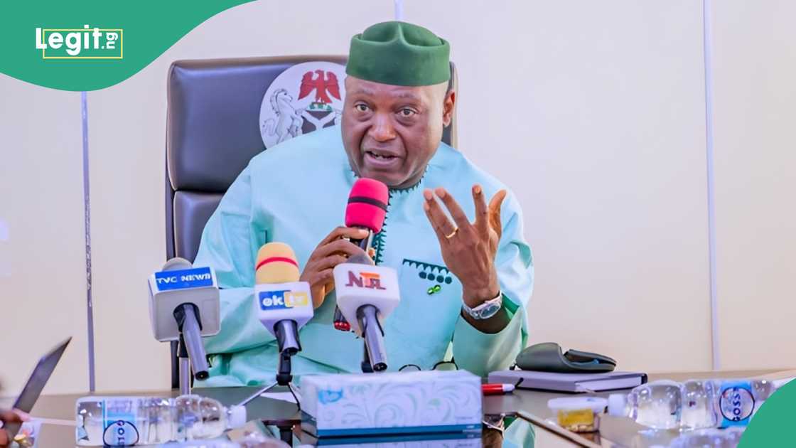 Ekiti gov fires 19 commissioners, asks them to hand over to the permanent secretary or the most senior civil servant in their MDAs. Ekiti gov fires 19 commissioners, asks them to hand over to the permanent secretary or the most senior civil servant in their MDAs.