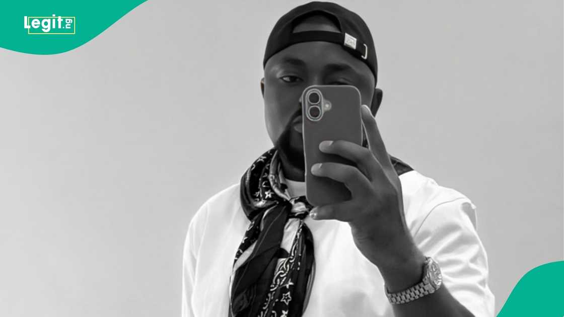 Man becomes disappointed with a lady after finding her a job