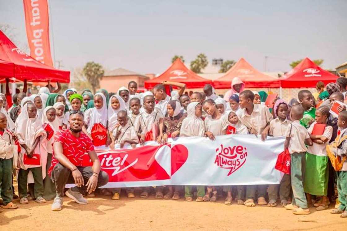 Love Always On: itel Donates Libraries, Educational Materials to Schools in Lagos and Kaduna