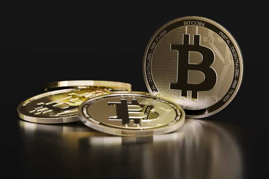 Man Returns Home Discovers that his Mother Threw Away Broken Laptop On Which He Had Saved his N231bn Bitcoin Man Returns Home Discovers that his Mother Threw Away Broken Laptop On Which He Had Saved his N231bn Bitcoin