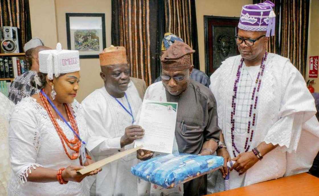 Olusegun Obasanjo, Community Policing, Security Crisis Olusegun Obasanjo, Community Policing, Security Crisis