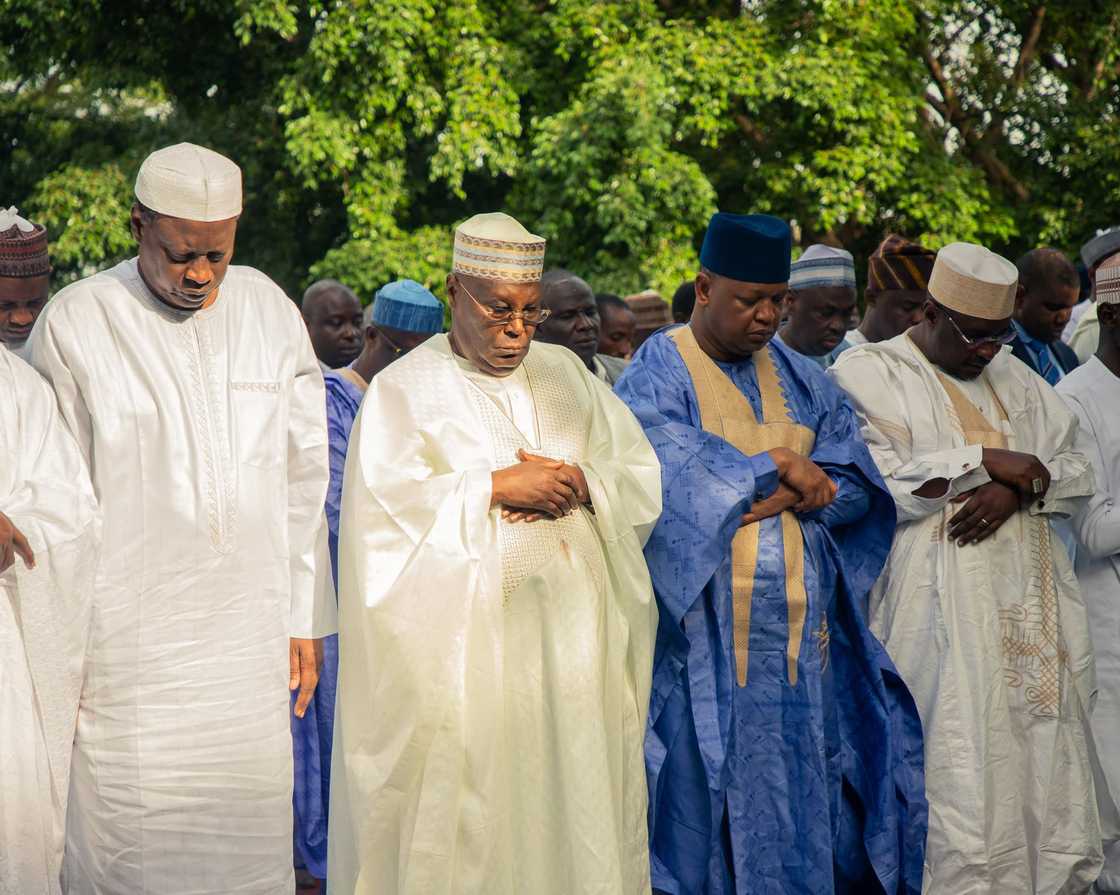 Yadda Atiku Abubakar ya yi sallar idi