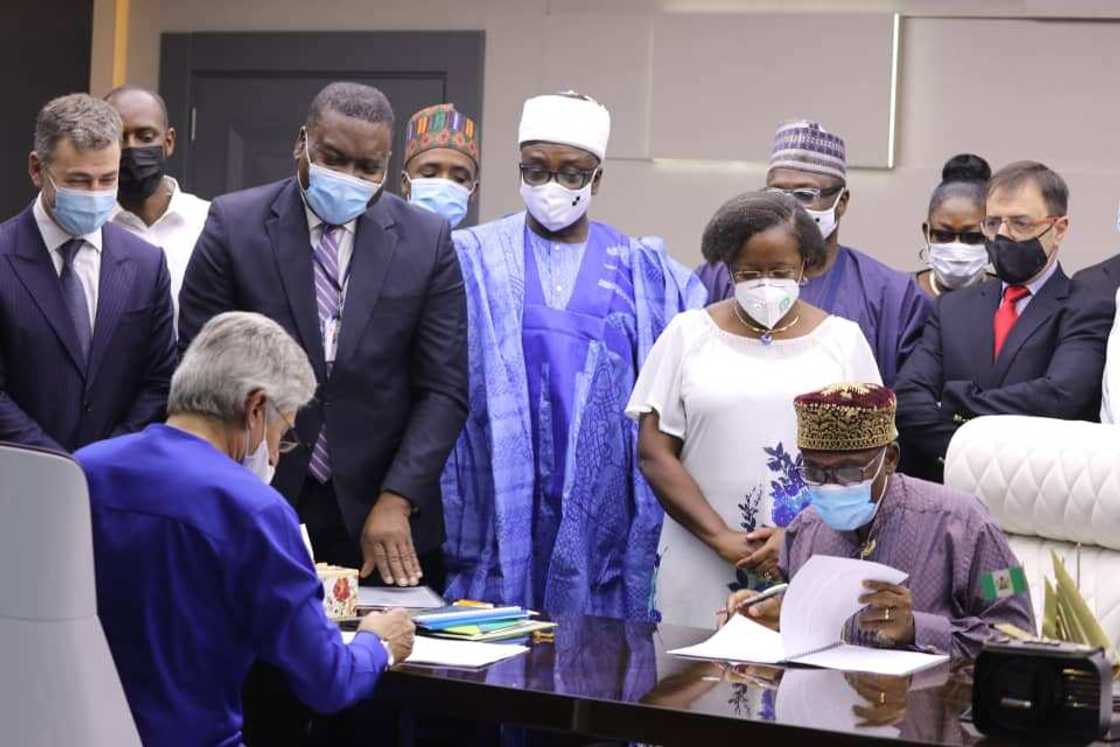 FG Signs $1.959bn Agreement For Rail-Line Terminating In Niger Republic FG Signs $1.959bn Agreement For Rail-Line Terminating In Niger Republic