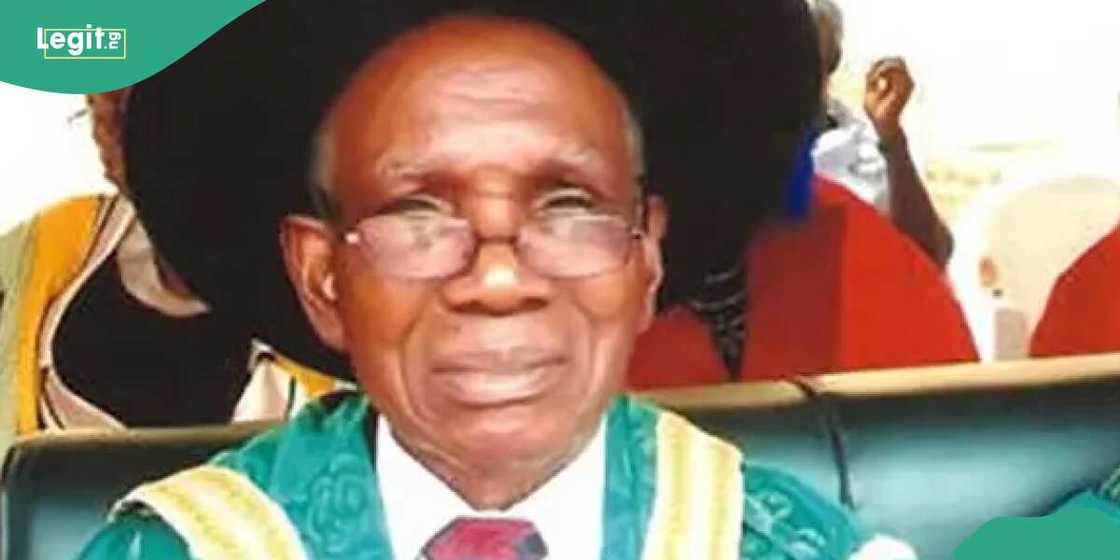 Fitaccen Farfesa a Najeriya ya riga mu gidan gaskiya Fitaccen Farfesa a Najeriya ya riga mu gidan gaskiya