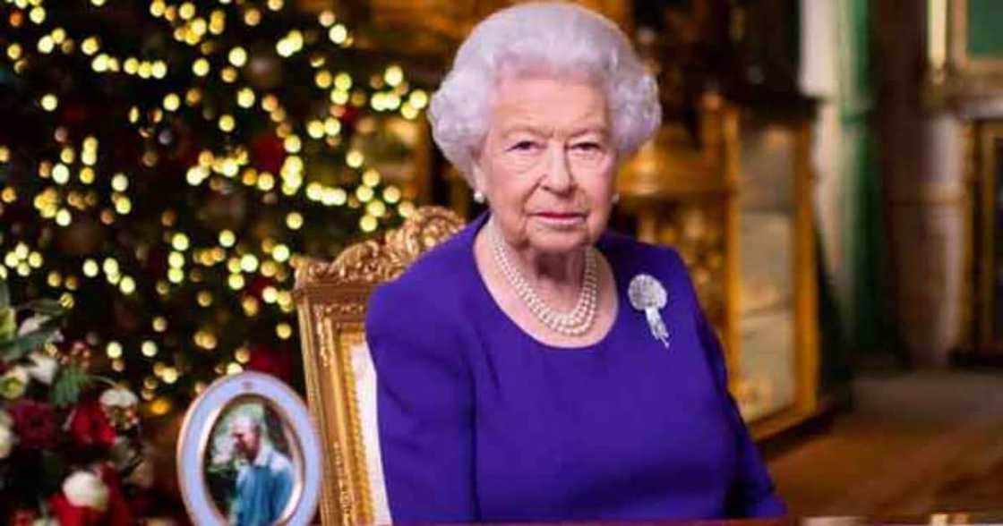 Queen Elizabeth II, United Kingdom, changes in United Kindom, British Passport Queen Elizabeth II, United Kingdom, changes in United Kindom, British Passport