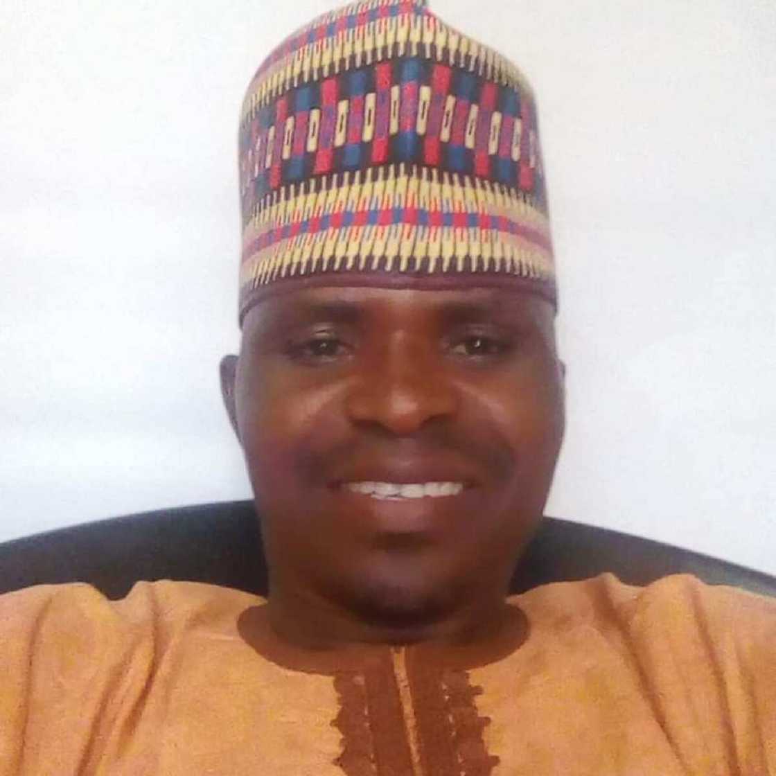 Magidanci ya sanya wa jaririnsa suna Buhari saboda karrama shugaban kasa Magidanci ya sanya wa jaririnsa suna Buhari saboda karrama shugaban kasa