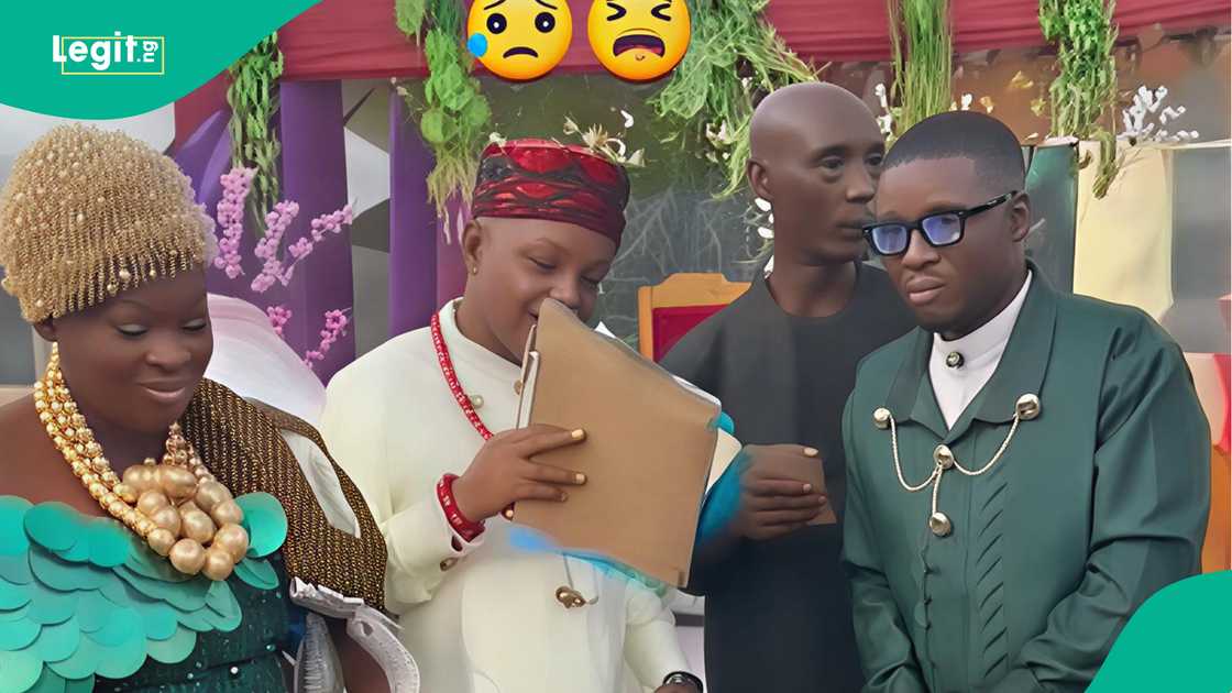 Nigerian lady and her husband presented with six plots of land reportedly worth N10 million each as wedding gifts. Nigerian lady and her husband presented with six plots of land reportedly worth N10 million each as wedding gifts.