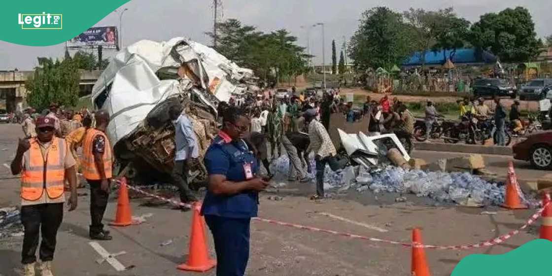 Many feared dead in another Abuja-Keffi expressway crash Many feared dead in another Abuja-Keffi expressway crash