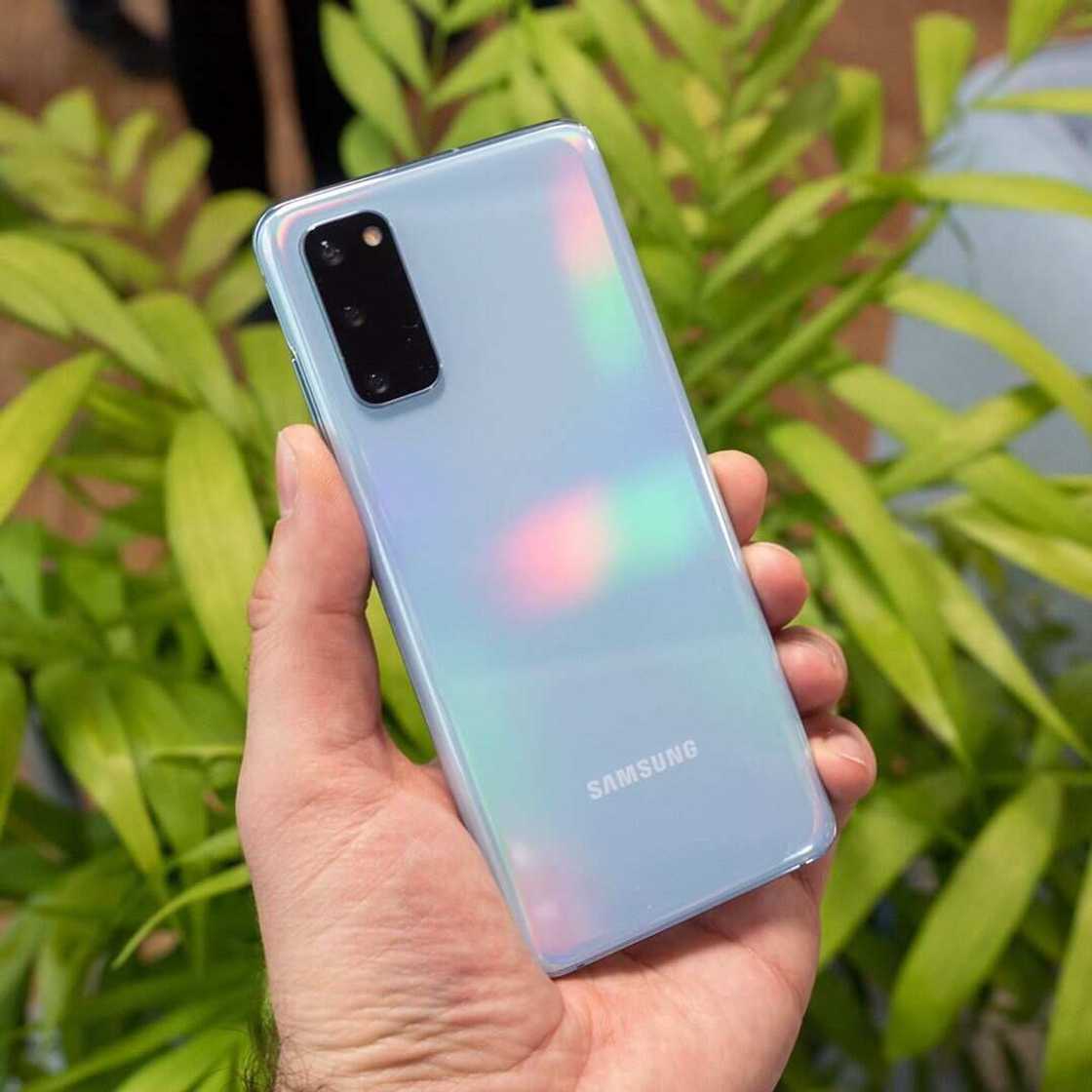 Samsung S20 Plus colors Samsung S20 Plus colors