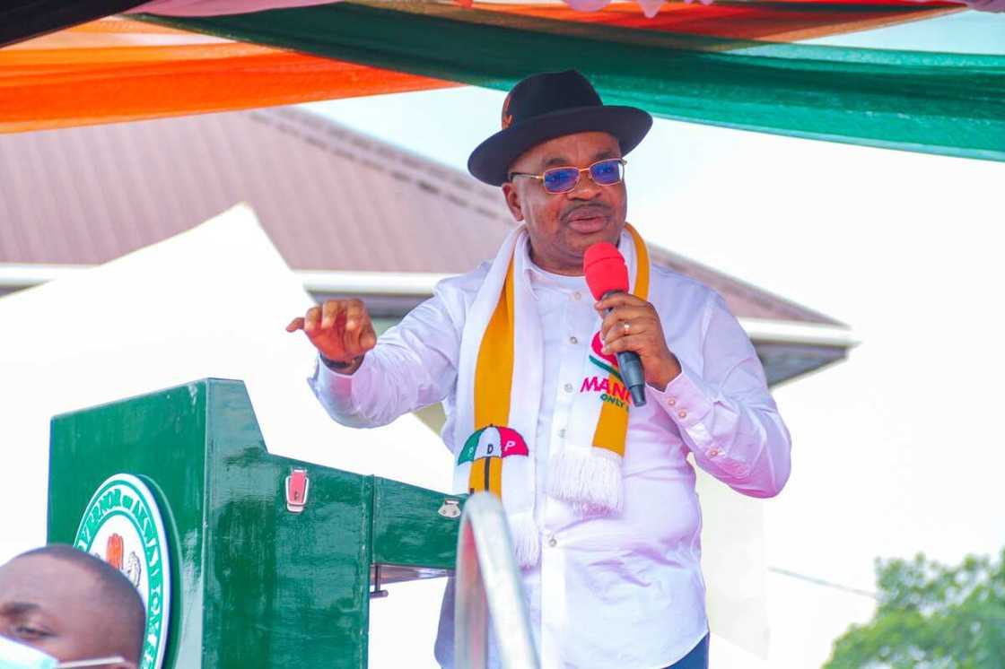 Gov Emmanuel commissions medical gas plant in Akwa Ibom Gov Emmanuel commissions medical gas plant in Akwa Ibom