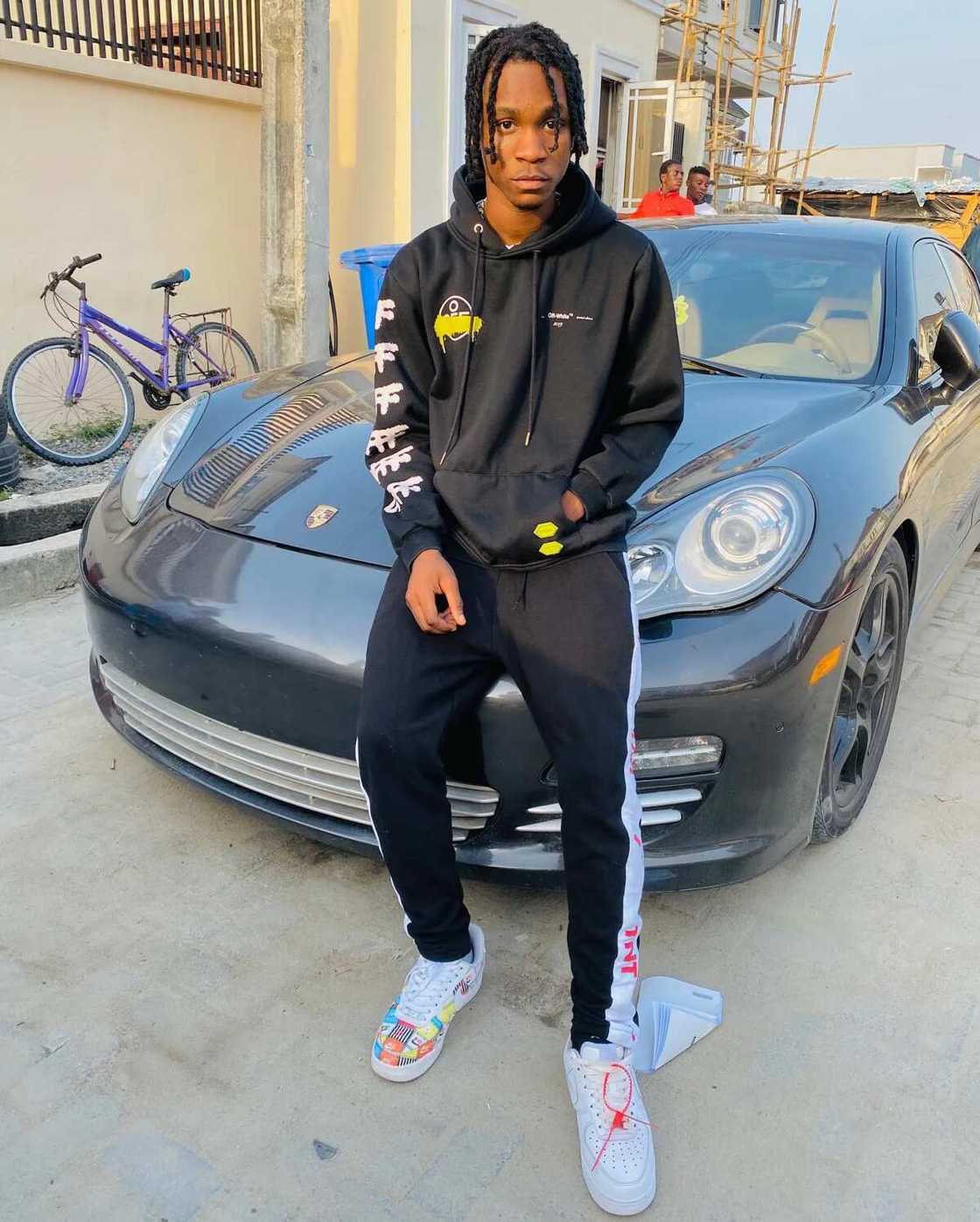 Lil Smart’s biography Lil Smart’s biography