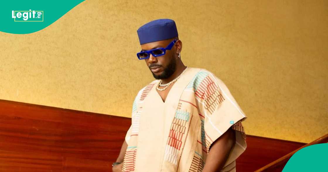 Adekunle Gold replies lady who claims he has done a bone marrow transplant surgery.