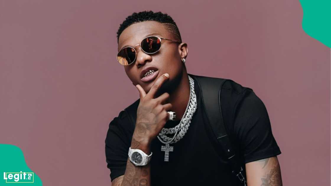 Wizkid’s father becomes the centre of a social media debate after a video showed him moving through a crowded Lagos neighbourhood Wizkid’s father becomes the centre of a social media debate after a video showed him moving through a crowded Lagos neighbourhood