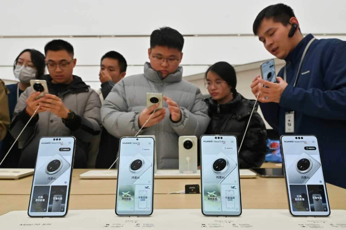 Semiconductors are essential to the functioning of most electronic devices, including smartphones Semiconductors are essential to the functioning of most electronic devices, including smartphones