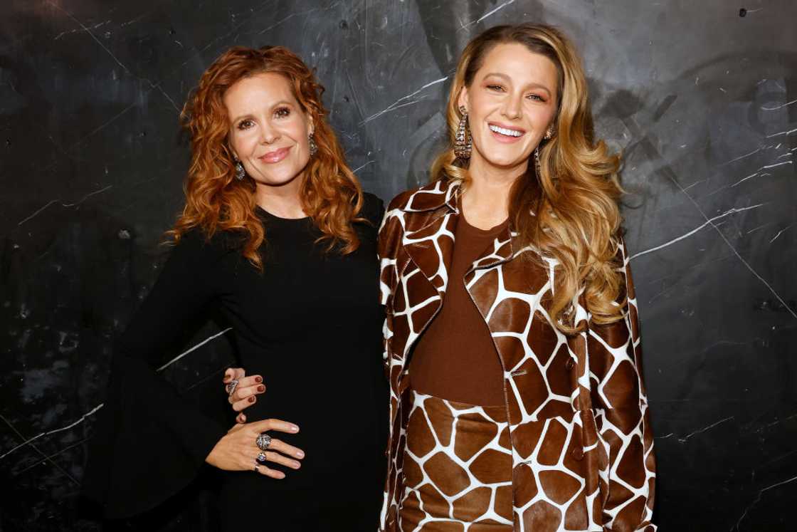 Robyn Lively and Blake Lively during New York Fashion Week in Chelsea Robyn Lively and Blake Lively during New York Fashion Week in Chelsea