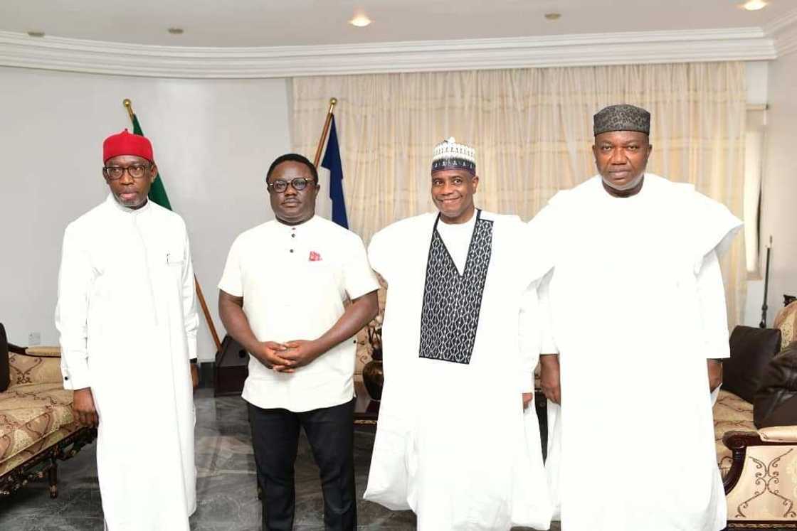 PDP Govs Move to Stop Ayade’s Planned Defection PDP Govs Move to Stop Ayade’s Planned Defection PDP Govs Move to Stop Ayade’s Planned Defection PDP Govs Move to Stop Ayade’s Planned Defection