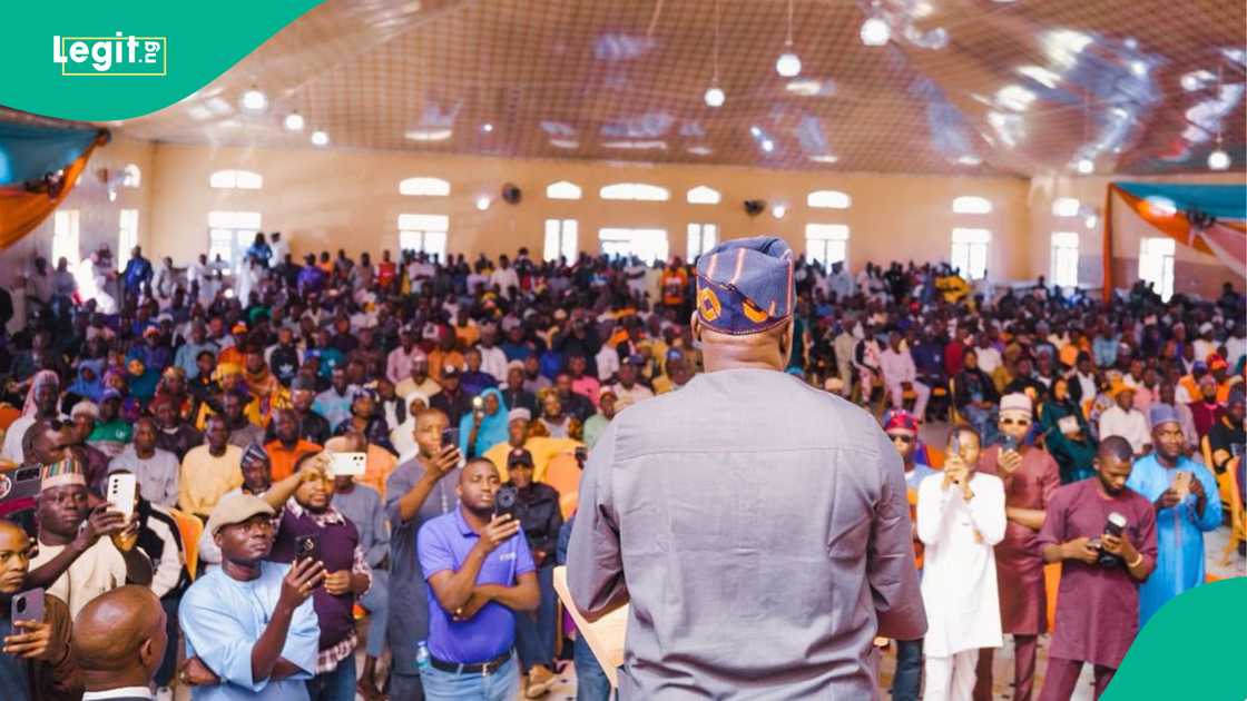 Nentawe Yilwatda da wasu 'yan APC Nentawe Yilwatda da wasu 'yan APC