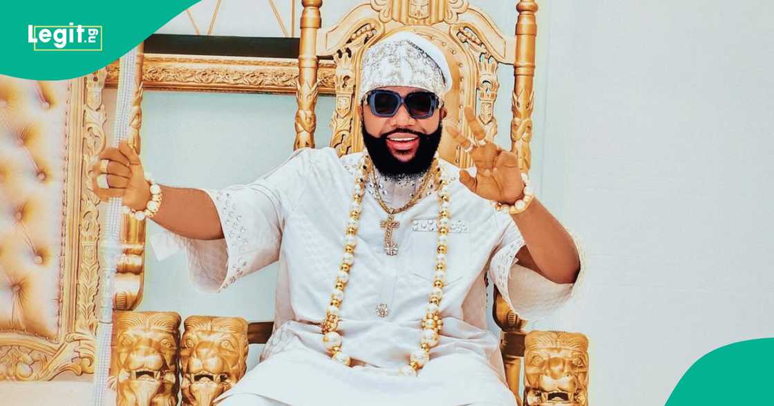 Nigerian socialite Dr Emeka Okonkwo, popularly called E-Money shares new post on Instagram following his arrest and detention by EFCC. Nigerian socialite Dr Emeka Okonkwo, popularly called E-Money shares new post on Instagram following his arrest and detention by EFCC.