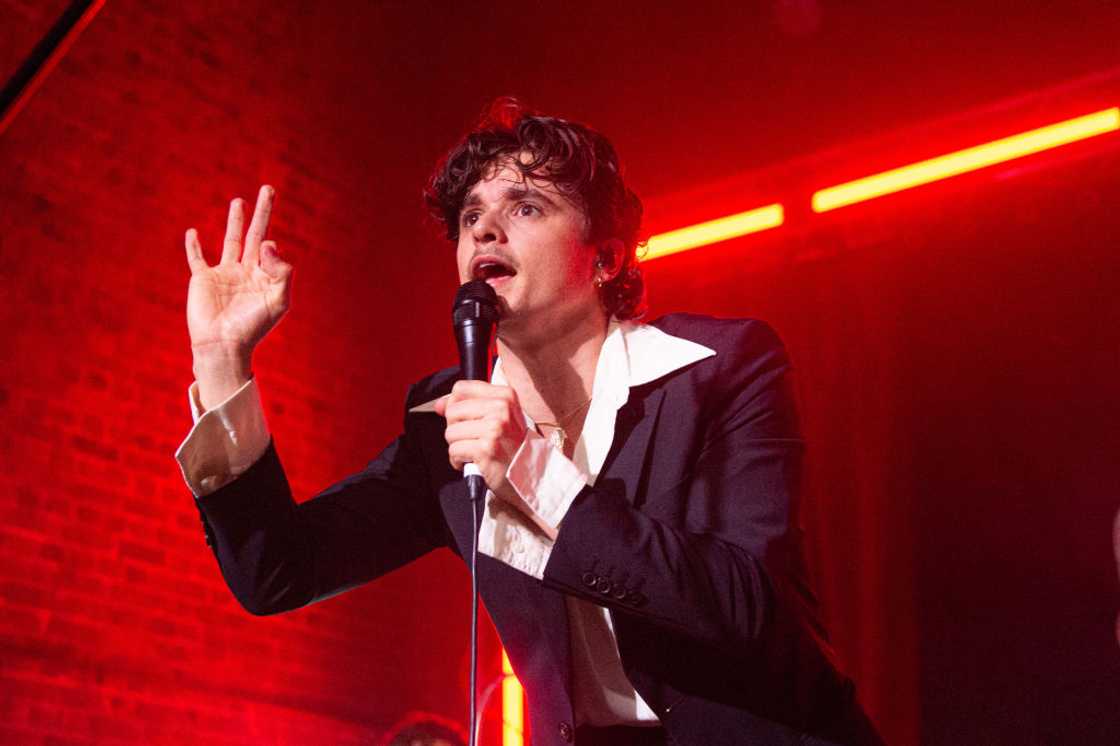 Bradley Simpson performs on stage Bradley Simpson performs on stage