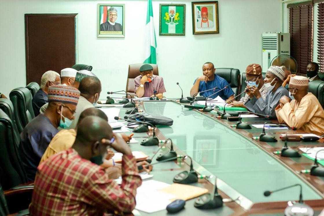 ASUU sends warning to FG, announces plan to shut down universities ASUU sends warning to FG, announces plan to shut down universities