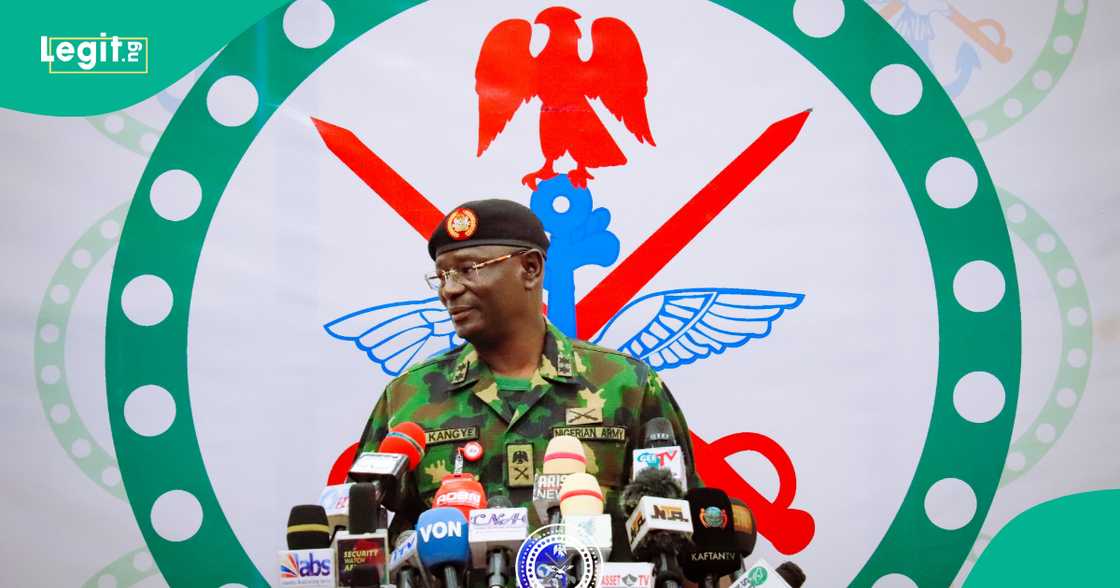 Hedikwatar tsaro ta ce dakarun soji sun ki karbar tayin N13.7m daga 'yan ta'adda Hedikwatar tsaro ta ce dakarun soji sun ki karbar tayin N13.7m daga 'yan ta'adda