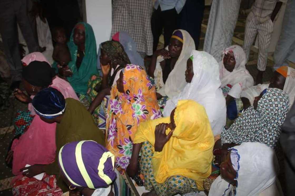 Maguzawa yayin karbar Musulunci a jihar Kano Maguzawa yayin karbar Musulunci a jihar Kano