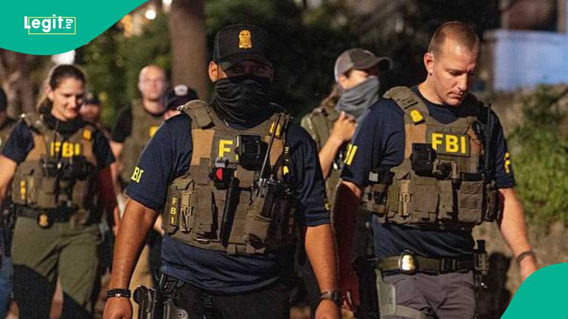 Jami'an FBI. Jami'an FBI.