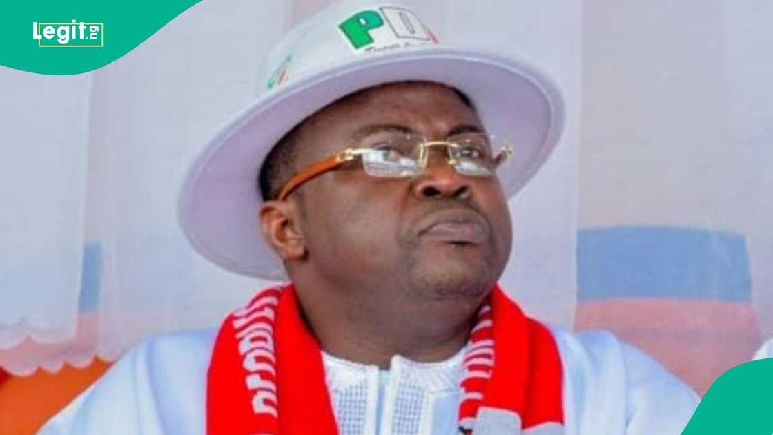 Olufemi Ajadi has attended PDP convention in Ibadan, the Oyo state capital. Olufemi Ajadi has attended PDP convention in Ibadan, the Oyo state capital.