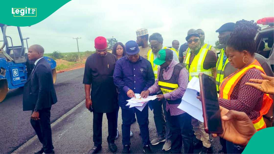 Ministan ayyuka, David Umahi ya ce gwamnati ta amince a gyara wasu gadoji a sassan Najeriya Ministan ayyuka, David Umahi ya ce gwamnati ta amince a gyara wasu gadoji a sassan Najeriya