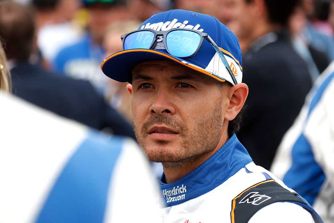 Kyle Larson talks with members of his crew Kyle Larson talks with members of his crew