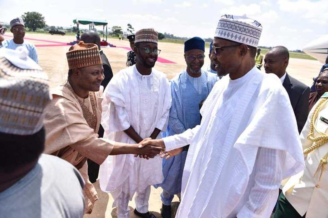 Buhari ya hallarci taron yaye sojoji a Kaduna (Hotuna) Buhari ya hallarci taron yaye sojoji a Kaduna (Hotuna)