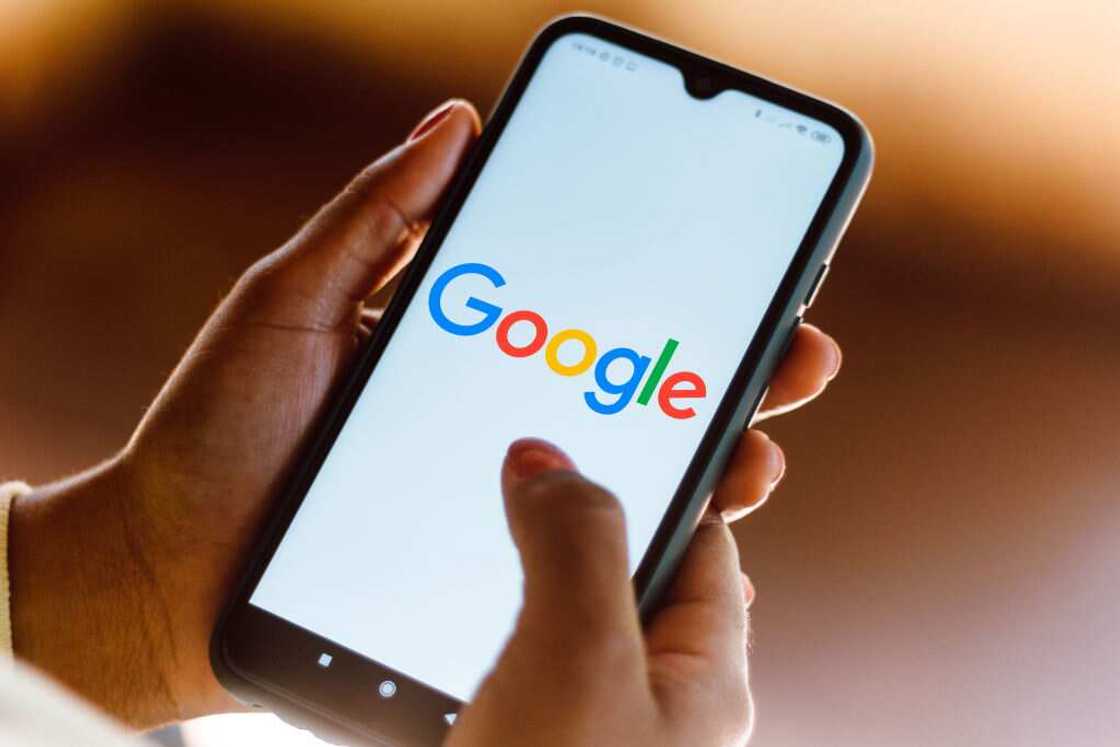 Who owns google? Who owns google?