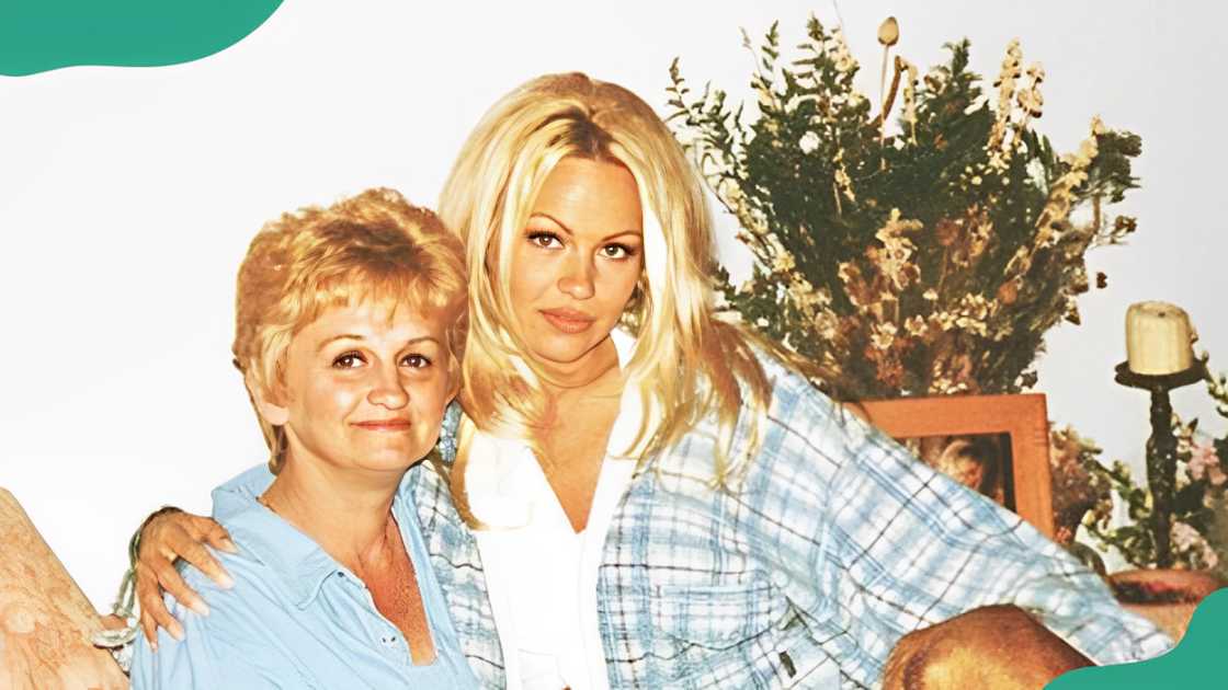 Pamela Anderson and her mother Carol Anderson. Pamela Anderson and her mother Carol Anderson.