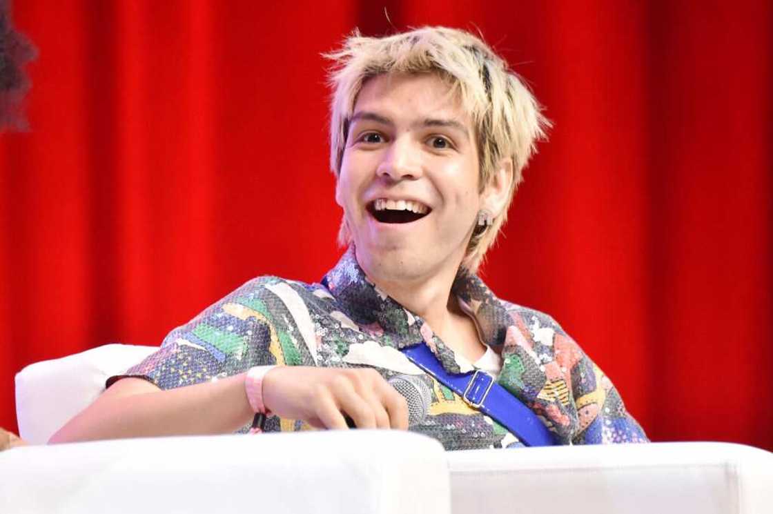famous gay celebrities famous gay celebrities