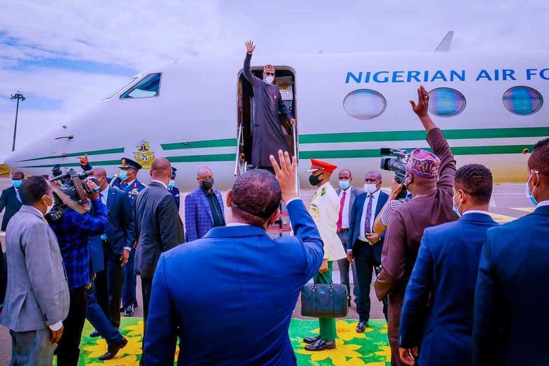 Nigerian Air Force Denies Report Claiming Bandits Were Paid N20m to Avoid Shooting Buhari’s Plane Nigerian Air Force Denies Report Claiming Bandits Were Paid N20m to Avoid Shooting Buhari’s Plane