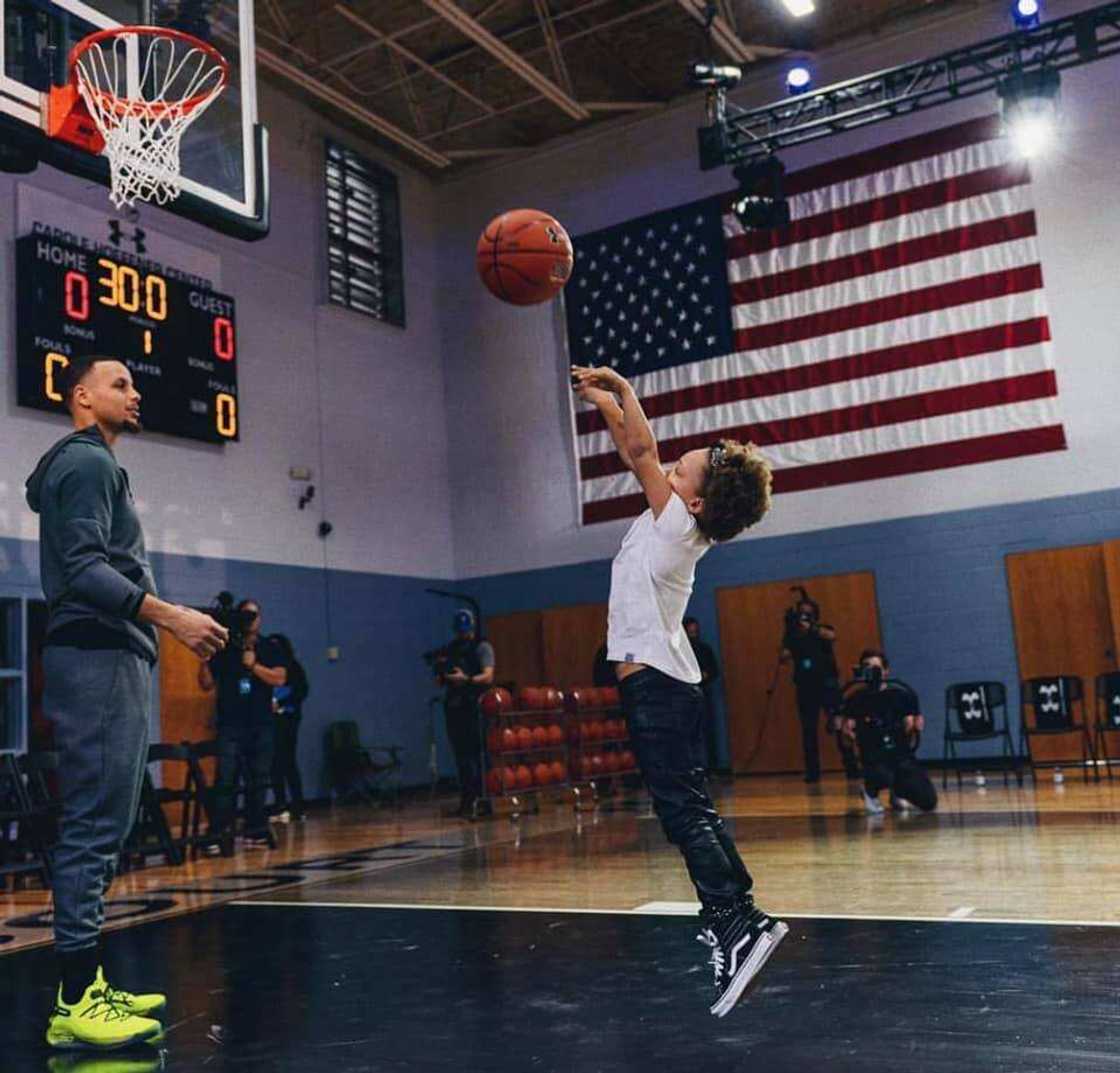 Stephen Curry biography Stephen Curry biography