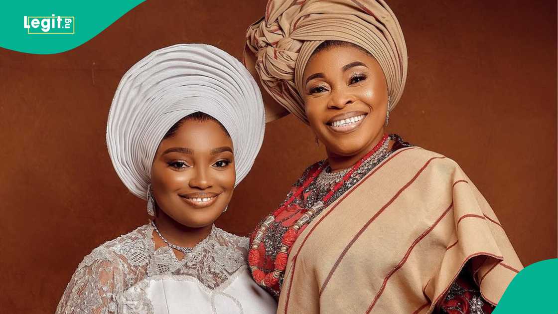 Ayomiku andTope Alabi Ayomiku andTope Alabi