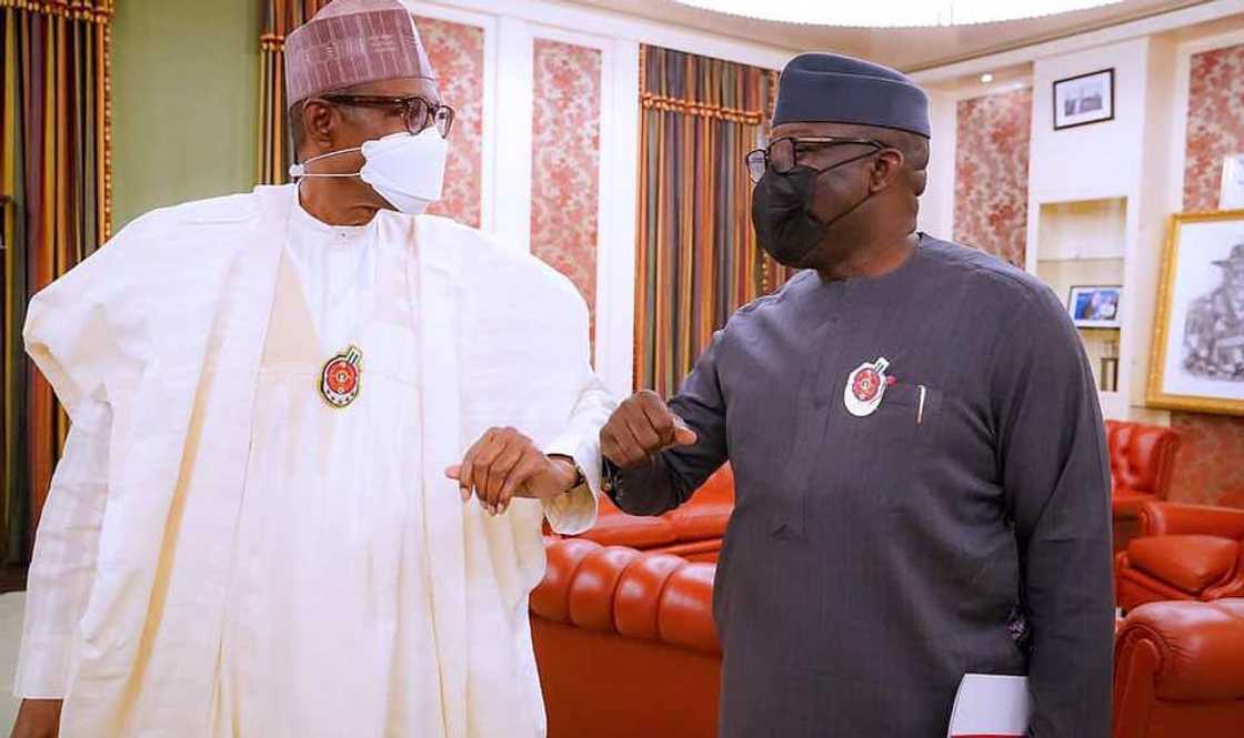 Shugaban ƙasa, Muhammadu Buhari da Gwamna Kayode Fayemi. Shugaban ƙasa, Muhammadu Buhari da Gwamna Kayode Fayemi.