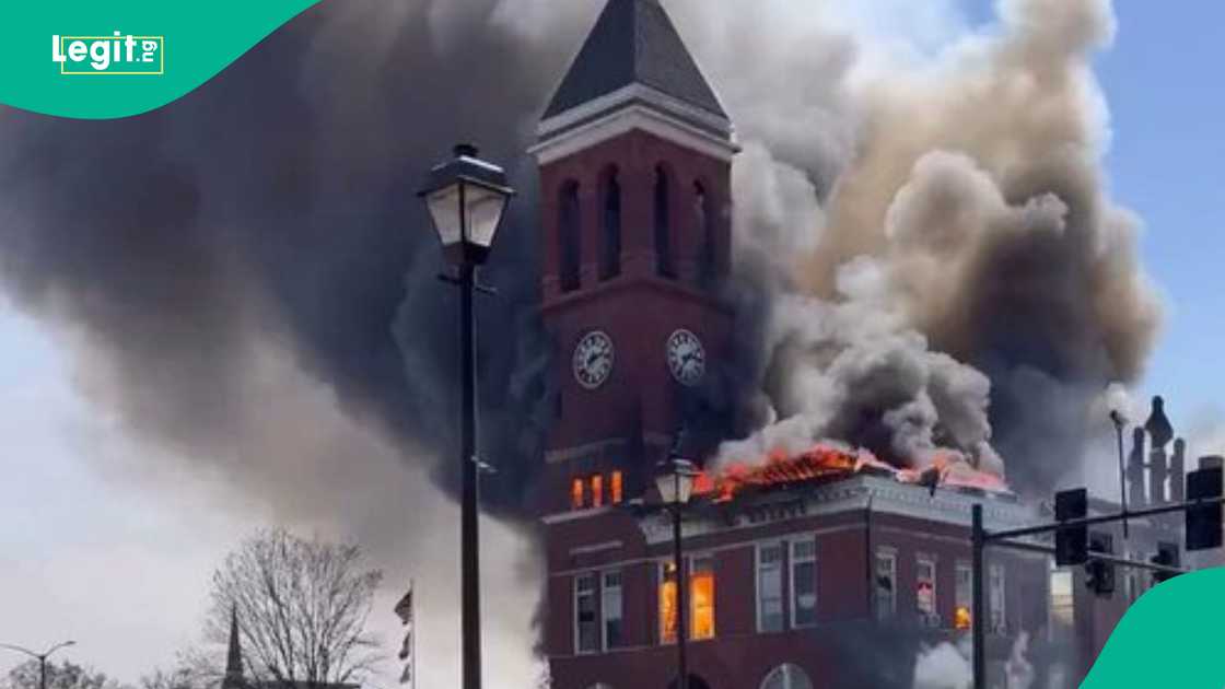 Yadda wuta ta tashi a kotun Amurka Yadda wuta ta tashi a kotun Amurka