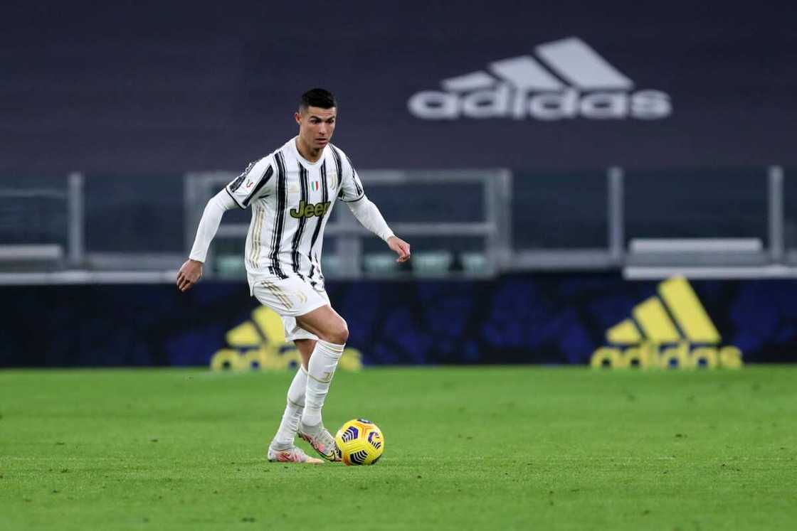 Cristiano Ronaldo Cristiano Ronaldo