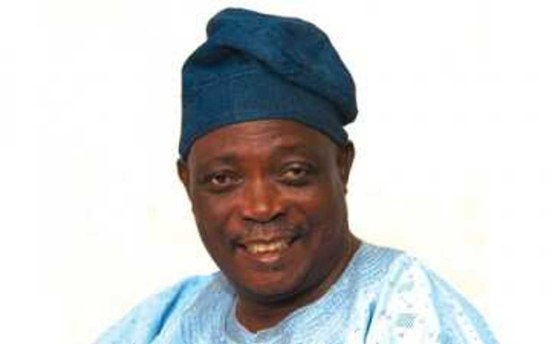 15 Politicians Linked To $2.1 Billion Arms Deal Scandal 15 Politicians Linked To $2.1 Billion Arms Deal Scandal